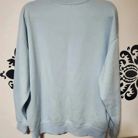 Powder blue crew cut sweatshirt - Picture 4 of 9